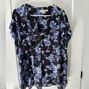 Emailine Women's Floral V-Neck Blouse - Black and Blue